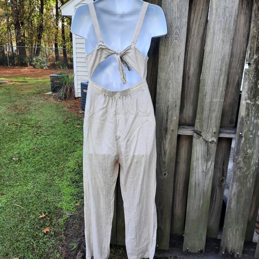 Romeo & Juliet Couture medium, Striped Jumpsuit - Picture 3 of 8